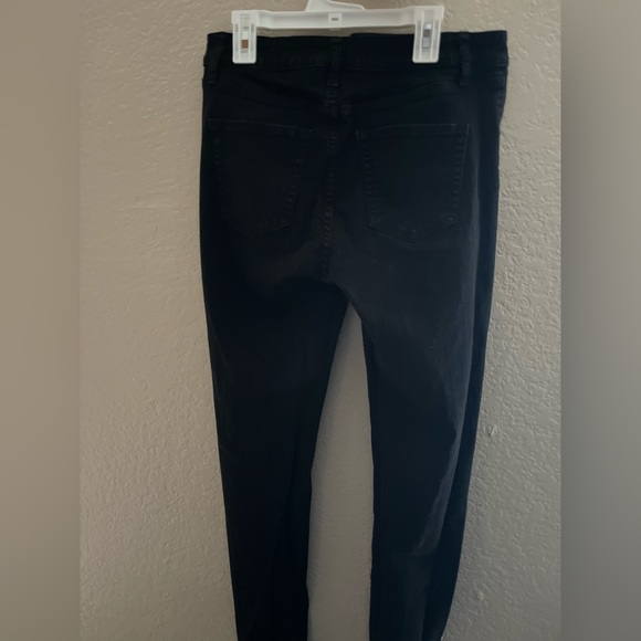 Wild Fable ripped black skinny jeans, good condition and comfy :) - Picture 3 of 4